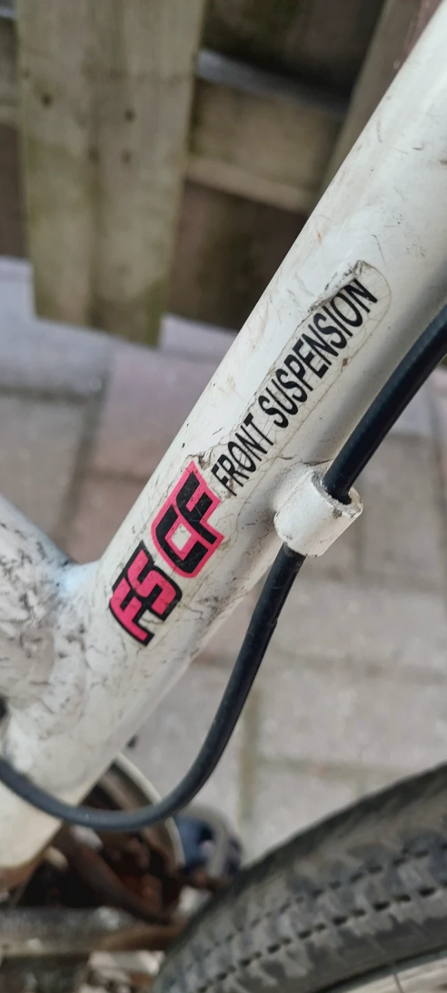 CCM "DEVON" 21-Speed Aluminum Frame Bike - photo 2