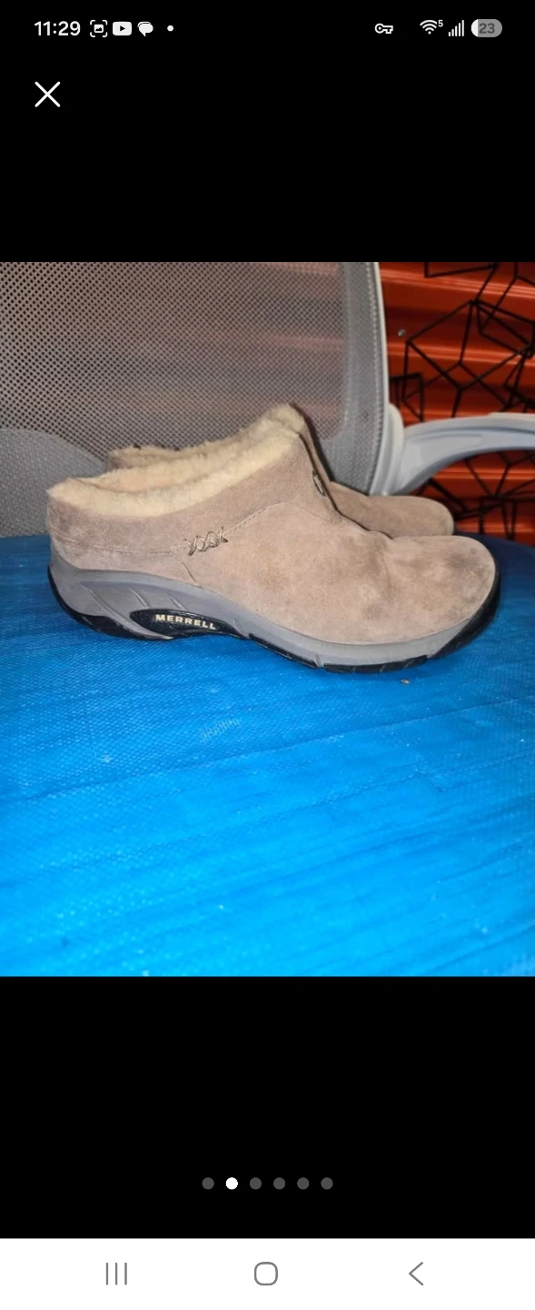 Merrell Encore Ice Suede Mules Clogs - Fits Women's Size 6 - photo 2