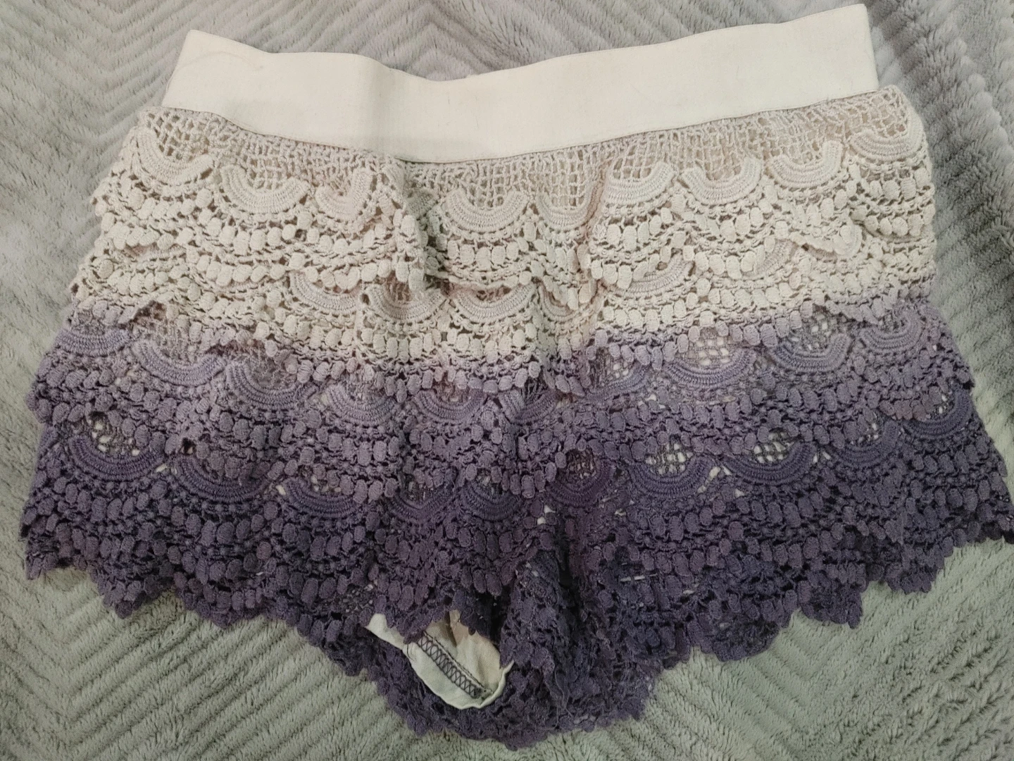 Forever 21 Lace Shorts Size S