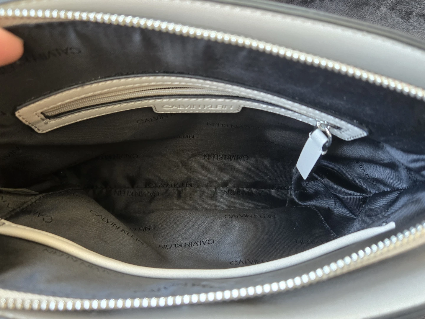 Calvin Klein Crossbody Bag - photo 5