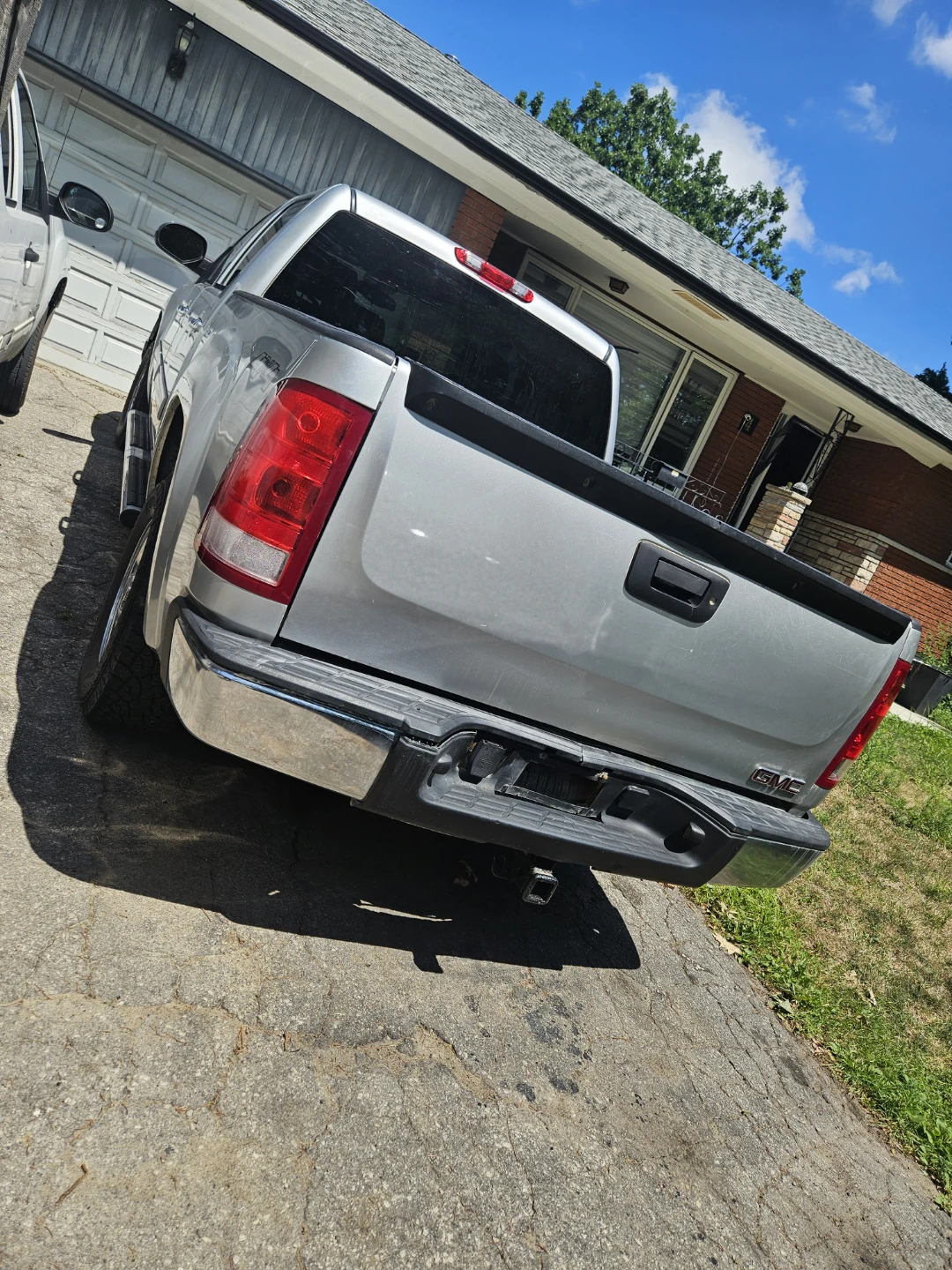 GMC Sierra 1500 Pickup Truck - photo 3
