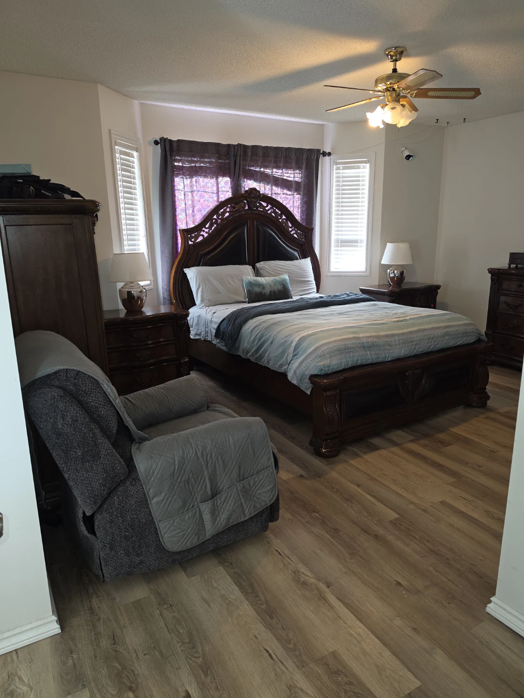 Furnished room for rent