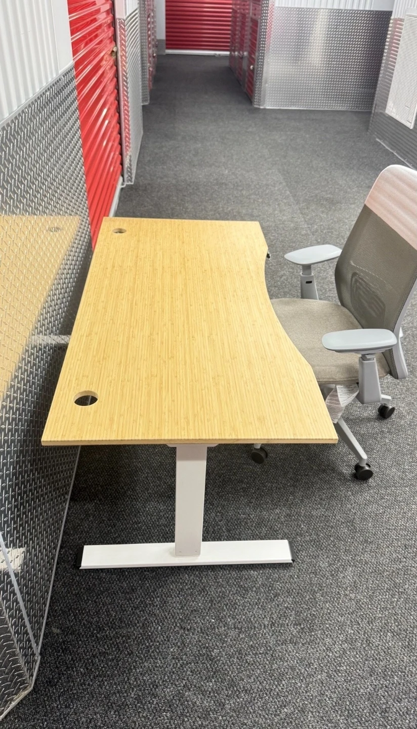 Adjustable Height Desk with Bamboo Top - photo 4