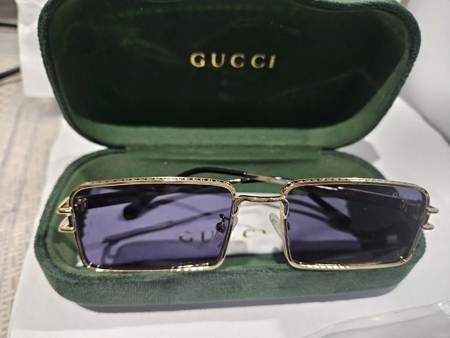Gucci Square Sunglasses with Case - photo 2