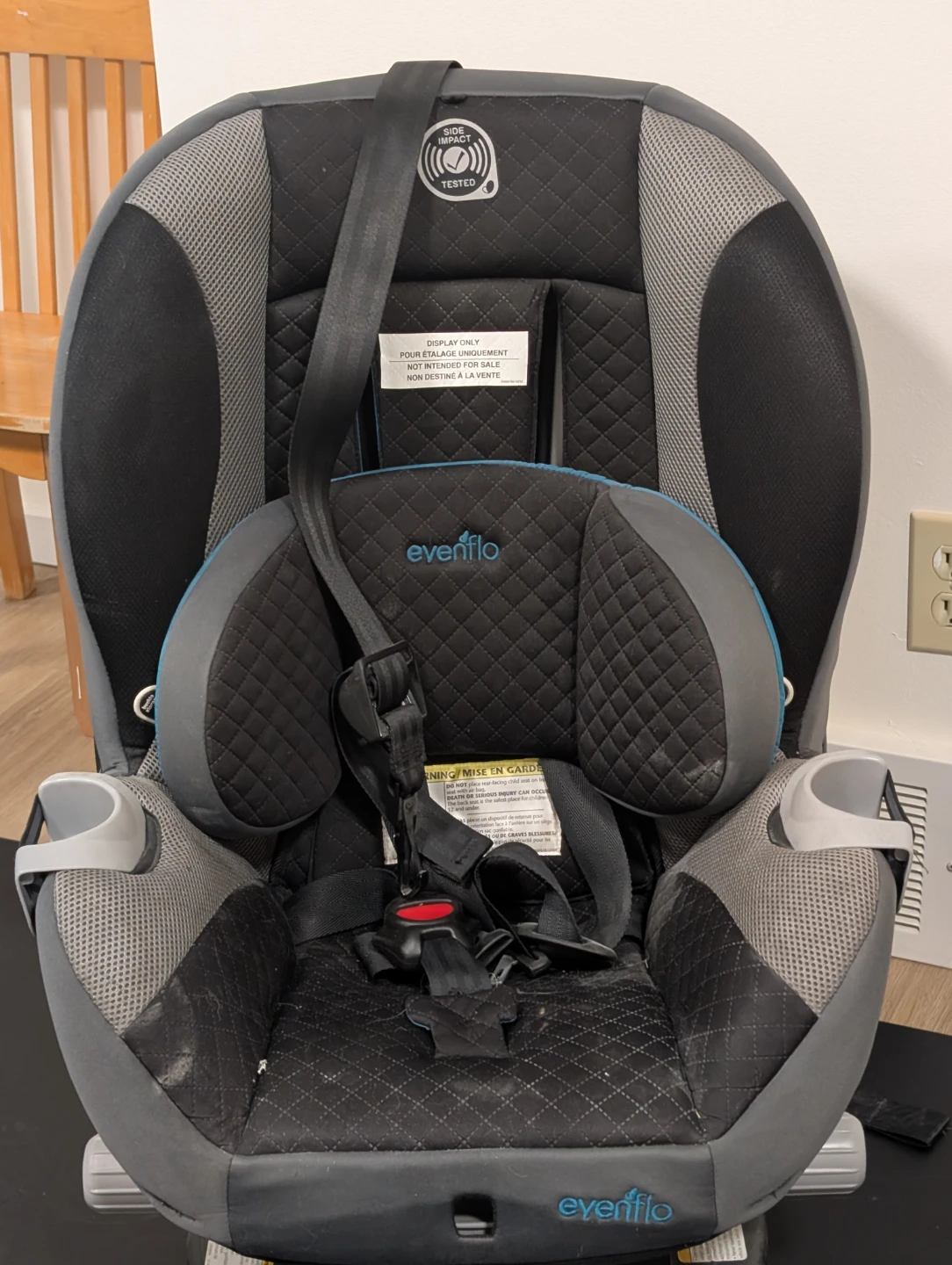 Evenflo car seat + booster - photo 2