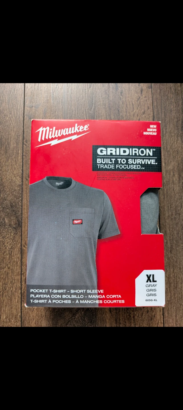 Milwaukee GRIDIRON Pocket T-Shirt XL Gray
