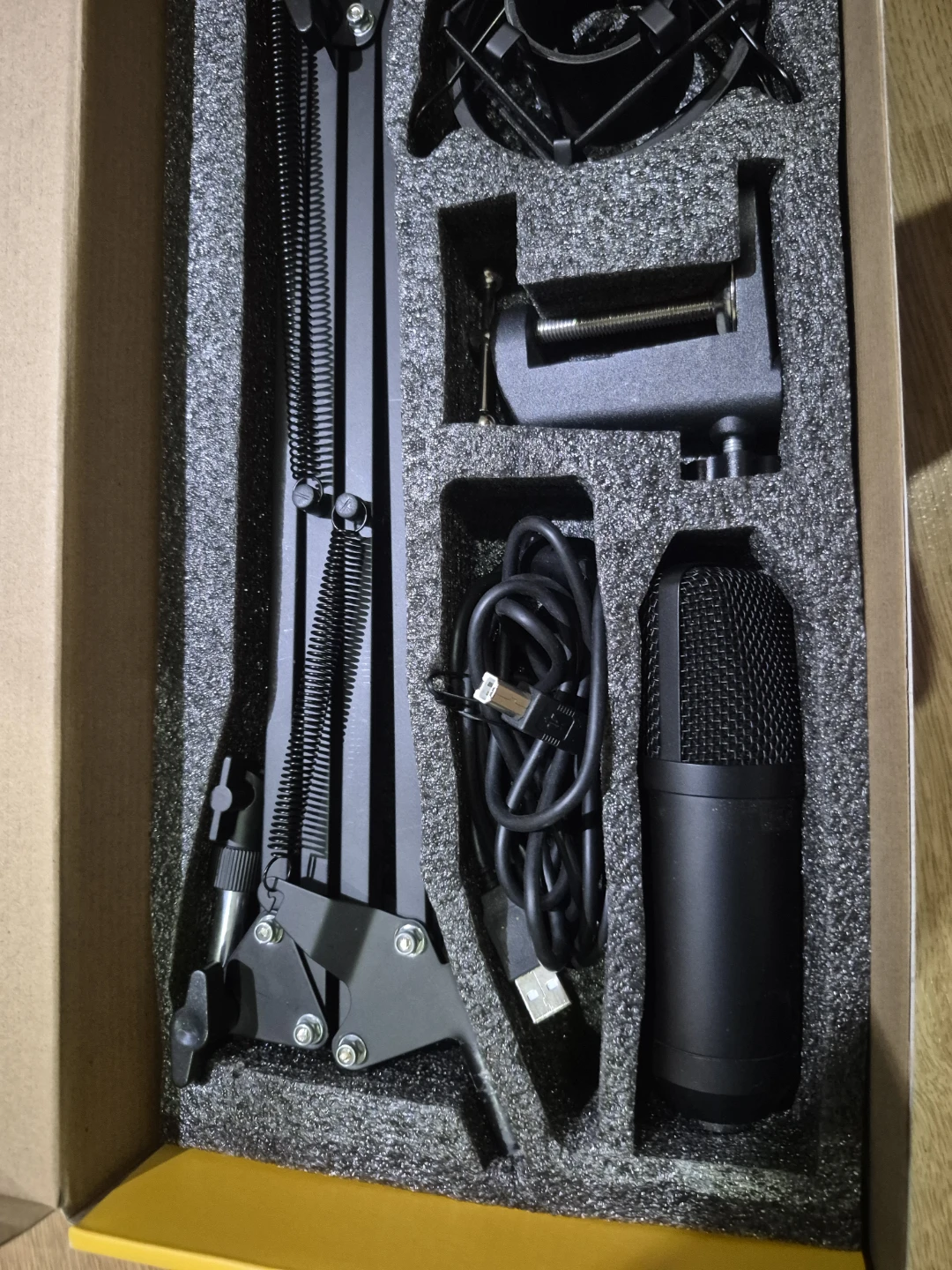MAONO Professional USB Podcasting Microphone Set AU-A04 Plus - photo 3