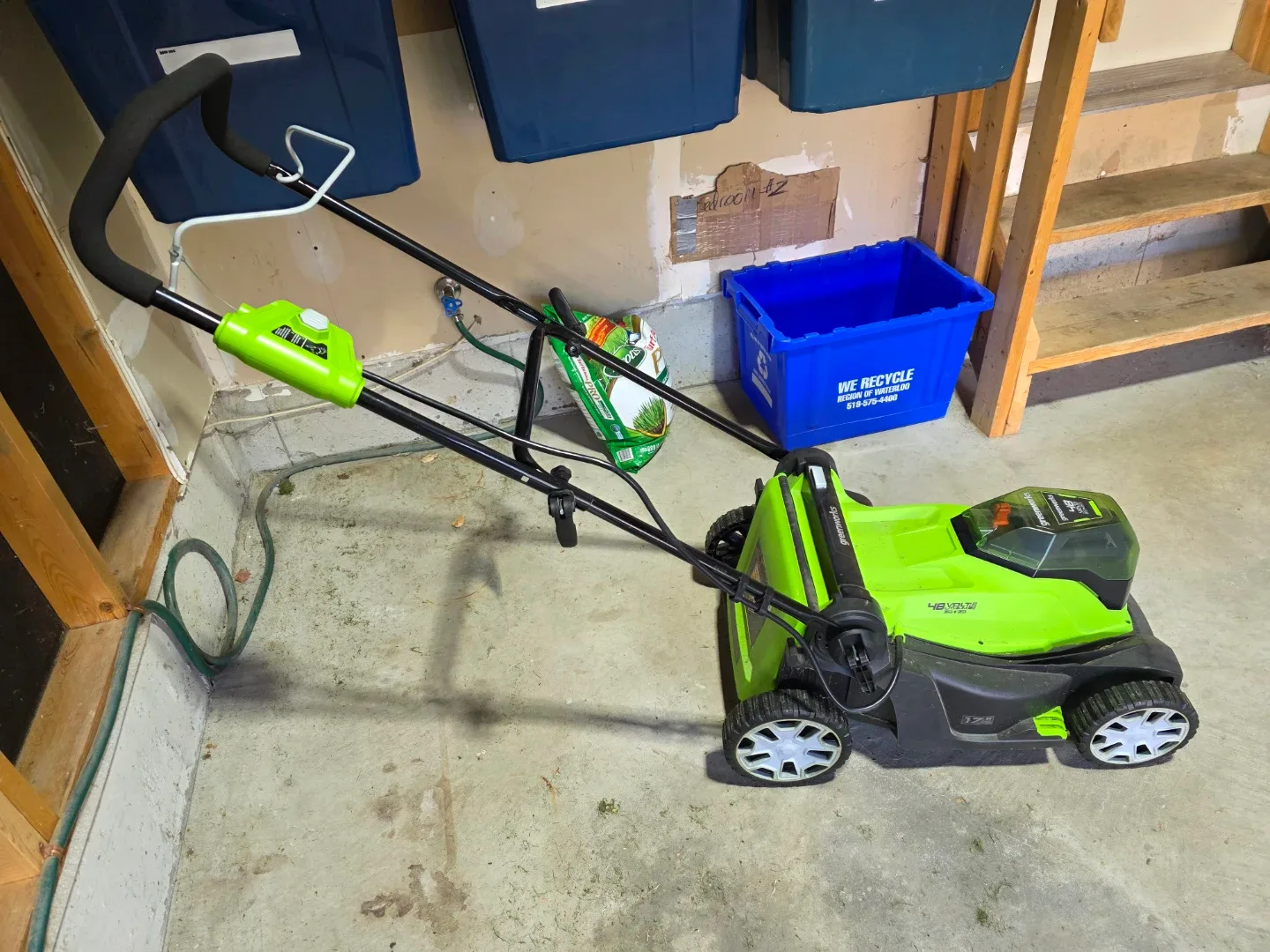 Greenworks 24V Cordless Electric Lawn Mower - photo 2