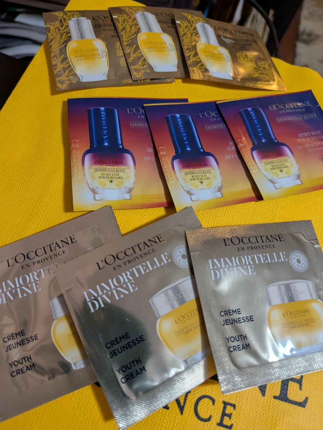 L'Occitane Immortelle Divine 12 sample packs. - photo 5