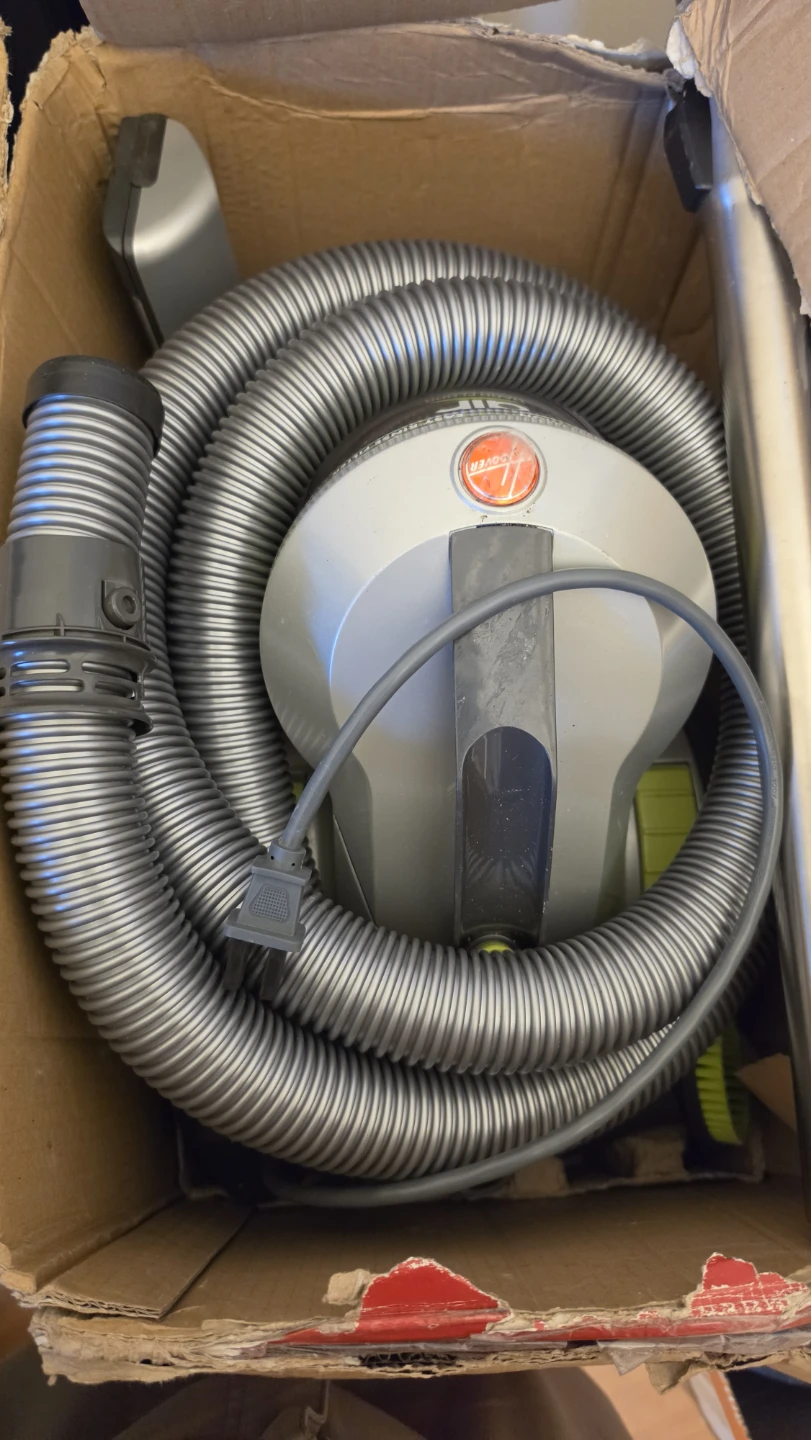 Brand new hoover Hardwood vacuum - photo 3
