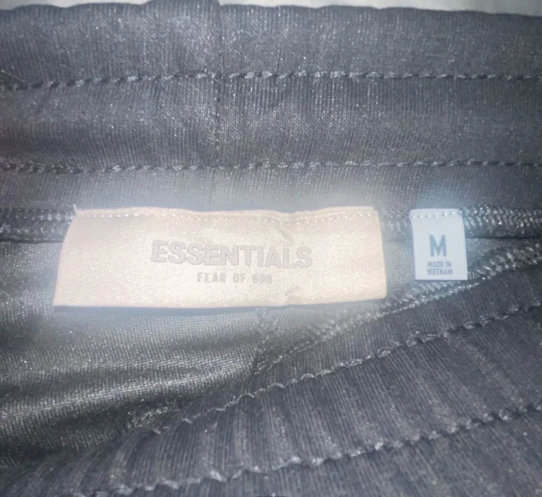 Fear of God Essentials Black Shorts Medium - photo 2
