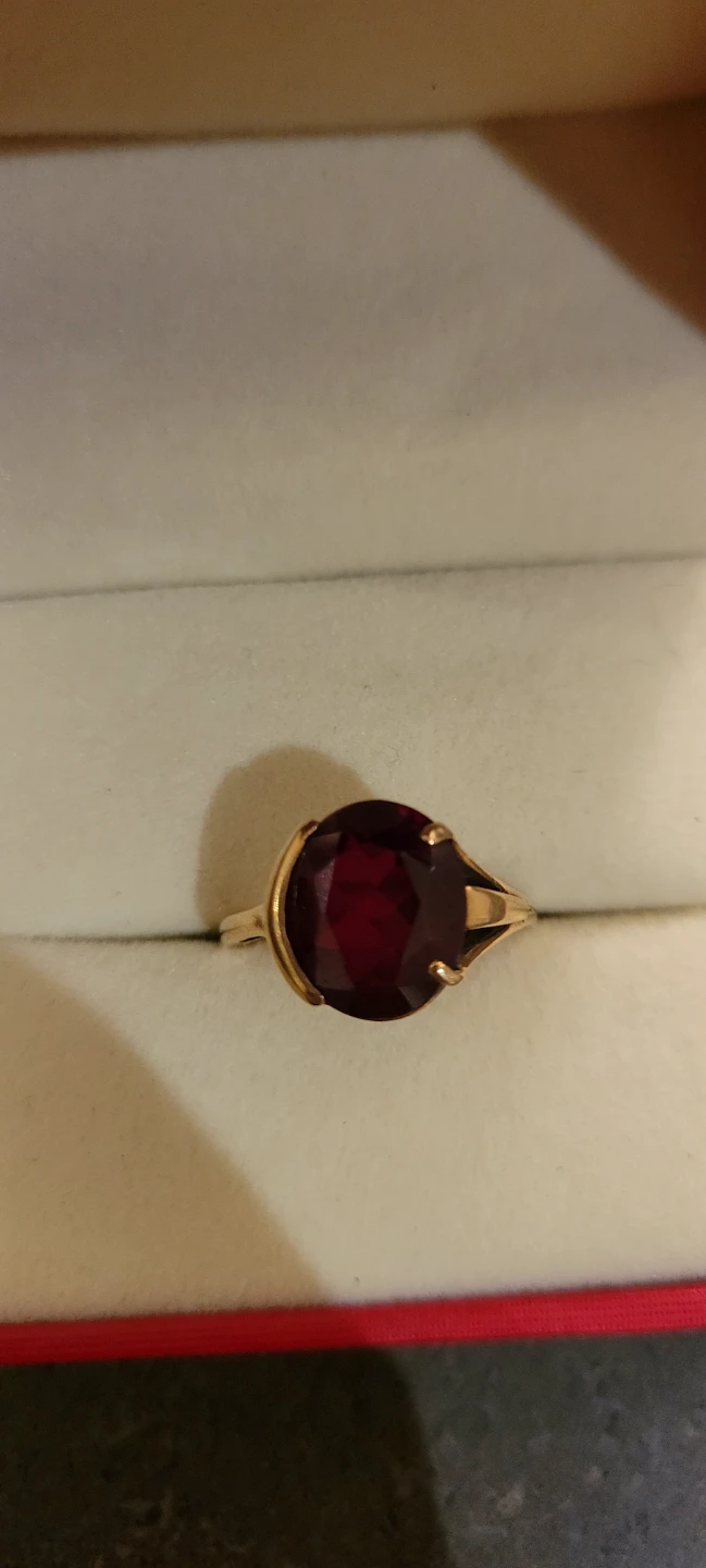 Antique 10K Ruby Ring, 3.61 gr, size 6