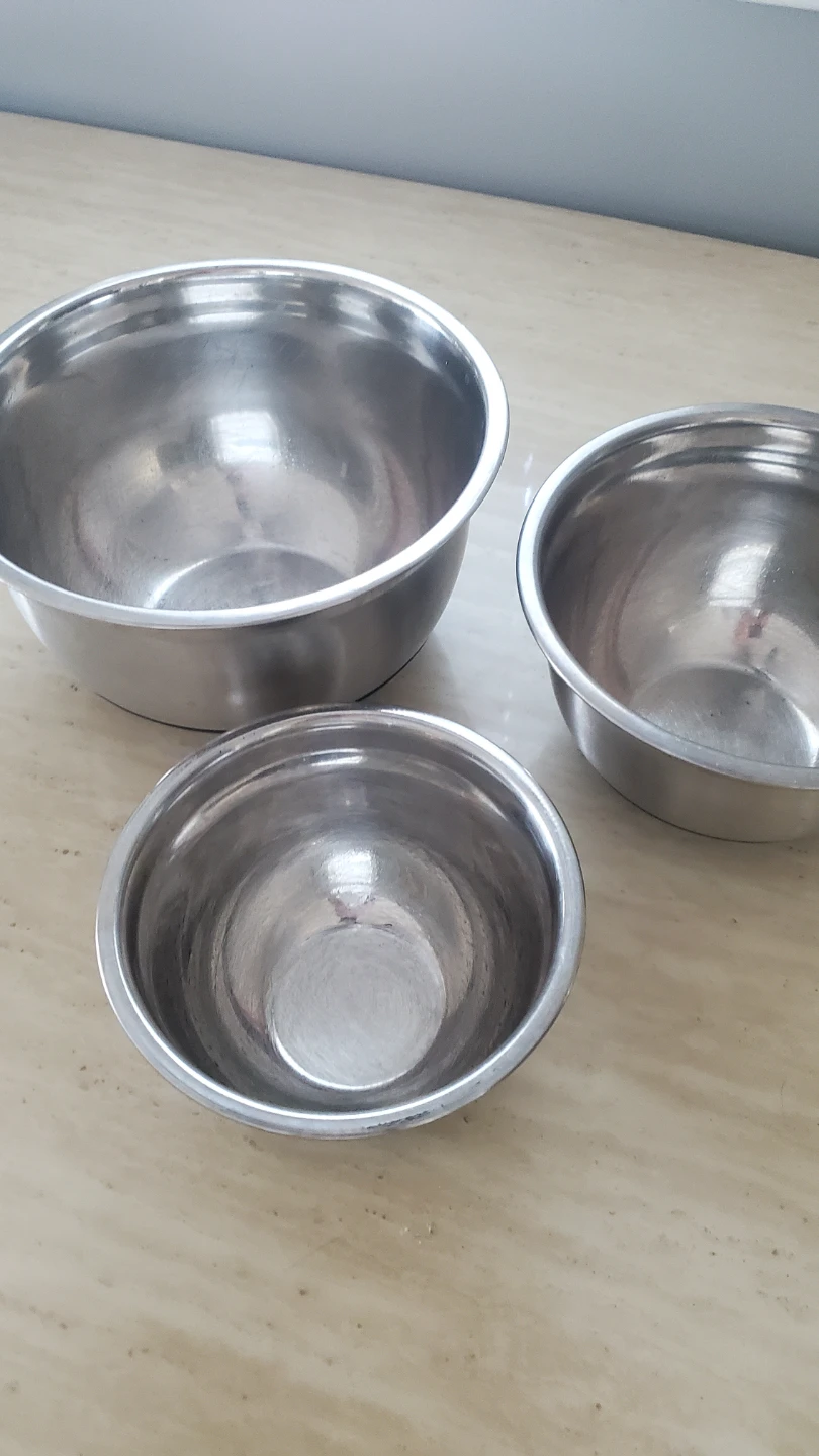 ARCOSTEEL Stainless Steel Mixing Bowls (Set of 3)