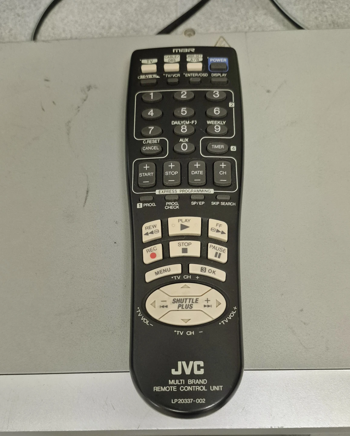 JVC Super VHS ET VCR with Remote & 13 action vhs movies bundle - photo 3