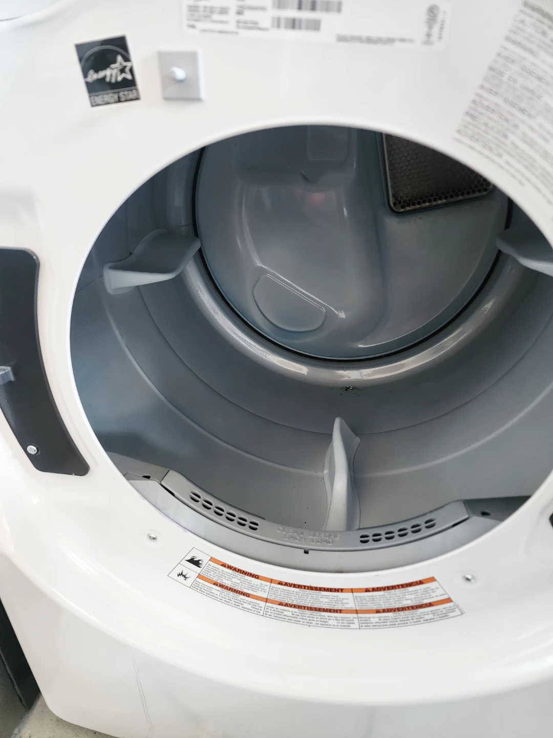 Whirlpool Washer and Dryer - photo 2