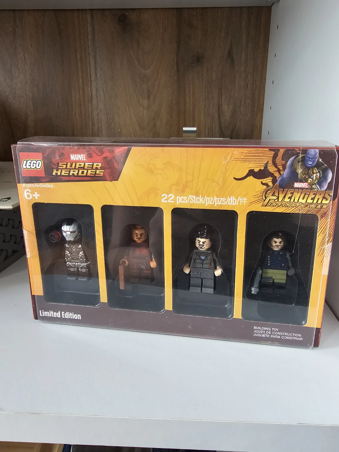 LEGO Marvel Avengers Infinity War Limited Edition Set