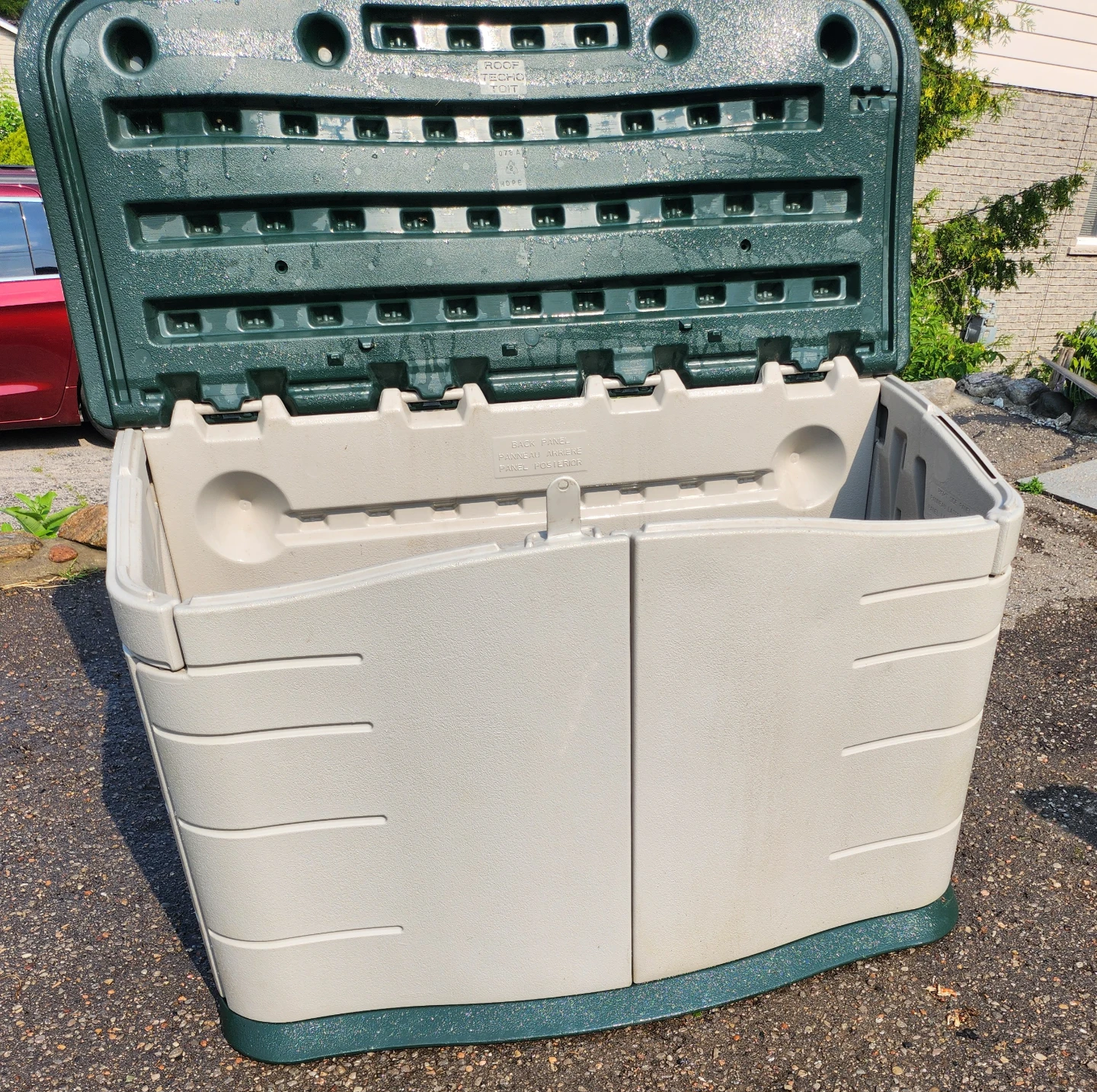 Rubbermaid Deck Box. - photo 2