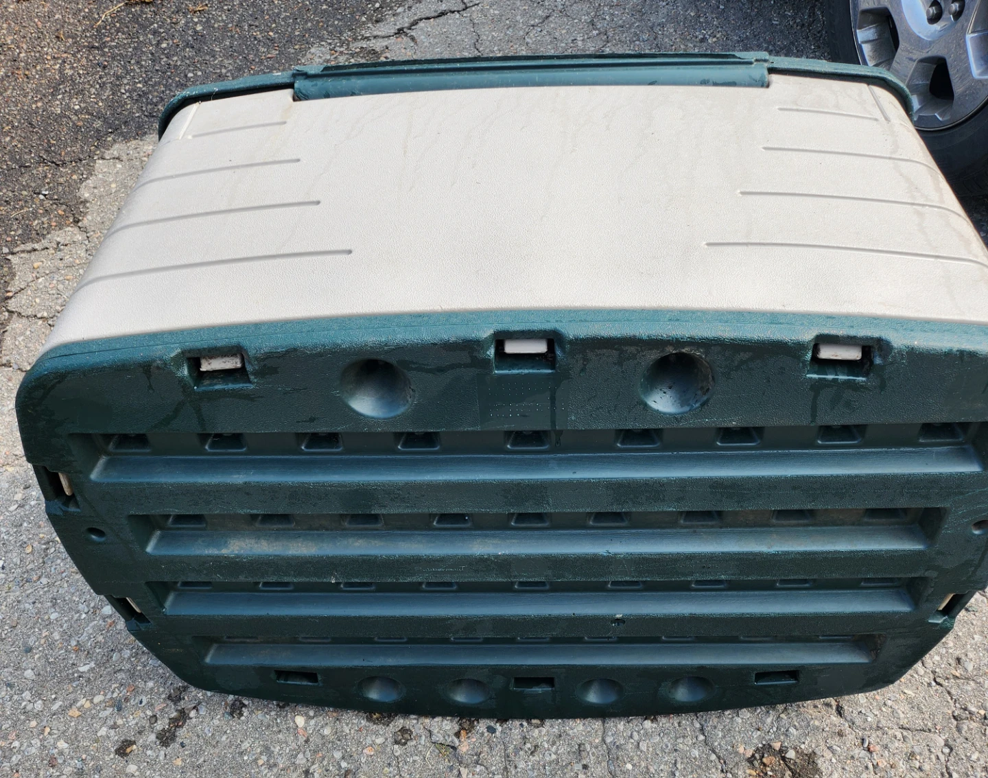 Rubbermaid Deck Box. - photo 5
