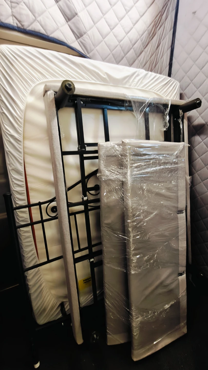 Sleep Country Adjustable Bed Frame with Headboard - photo 3