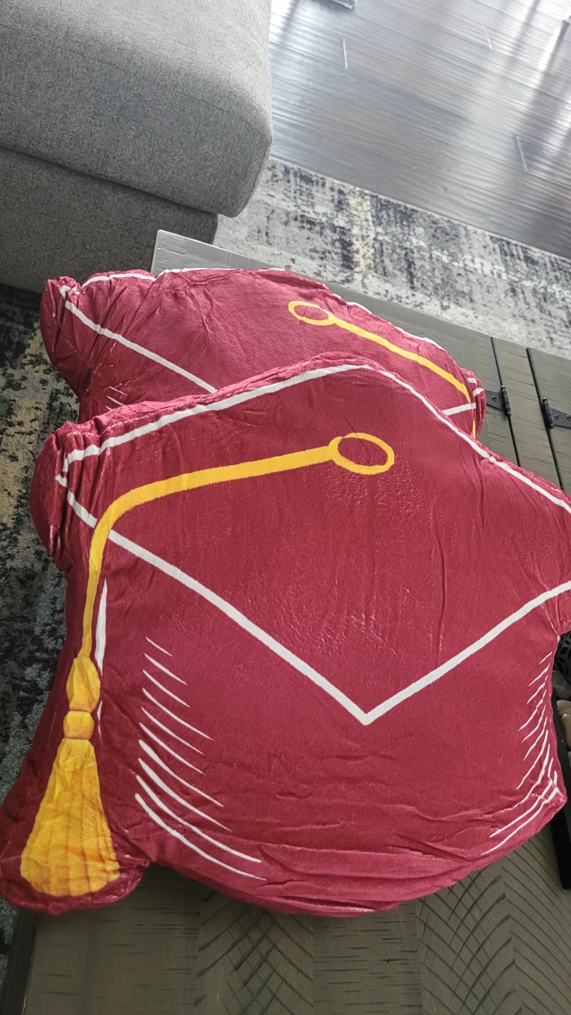 Graduation Cap Pillows (2-Pack) - photo 3