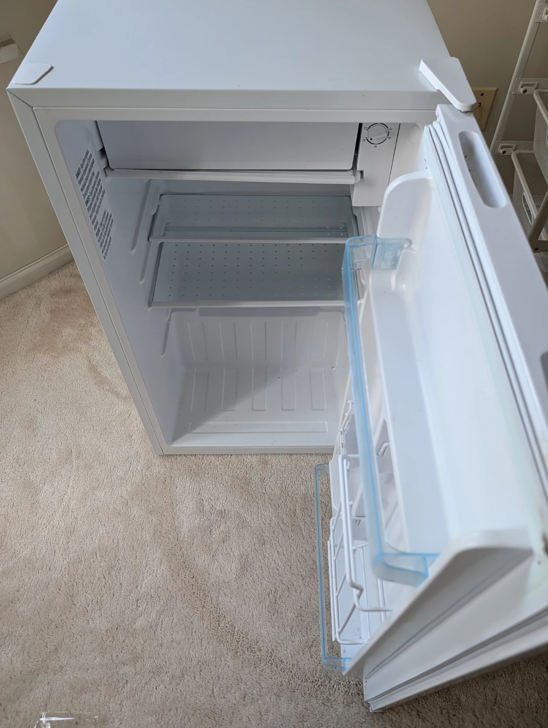 Danby Compact Refrigerator - photo 2