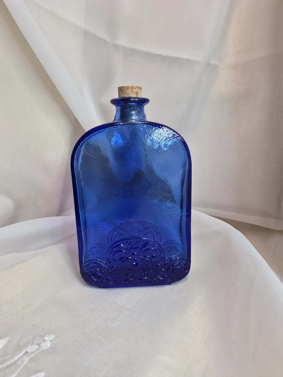 Beautiful 6 1/2" Tall Cobalt Blue Glass - photo 3