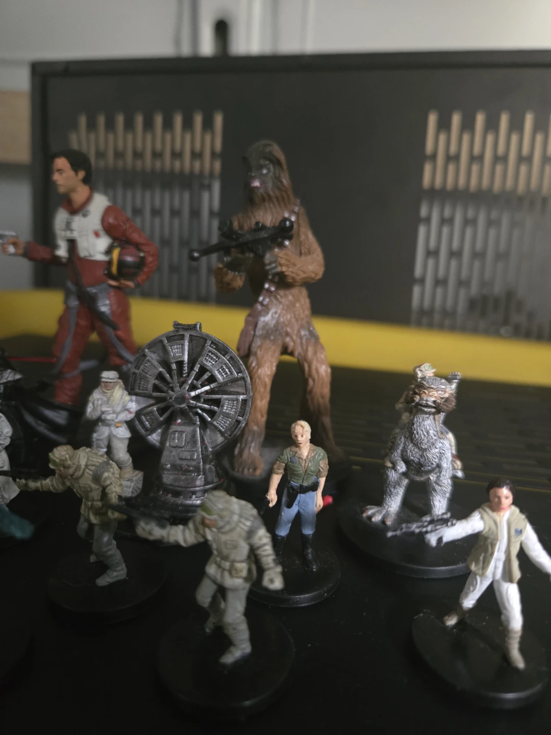 Title: Star Wars Imperial Assault Miniatures Lot (15 Figures) - photo 3