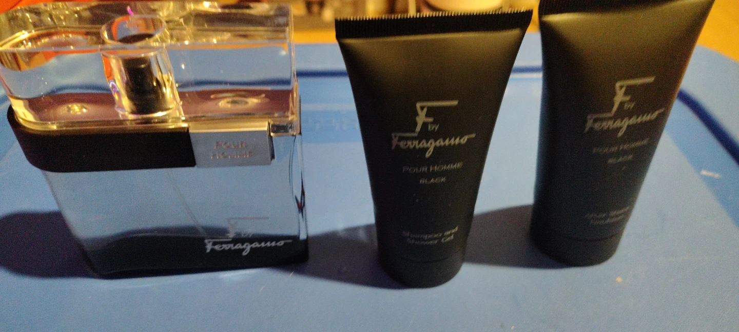Salvatore Ferragamo Pour Homme Black Eau de Toilette Gift Set - photo 3