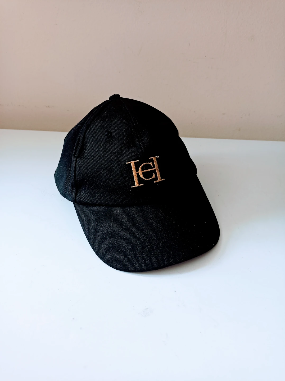 New~GOOD GIRL CAROLINA HERRERA HAT CAP ADJUSTABLE