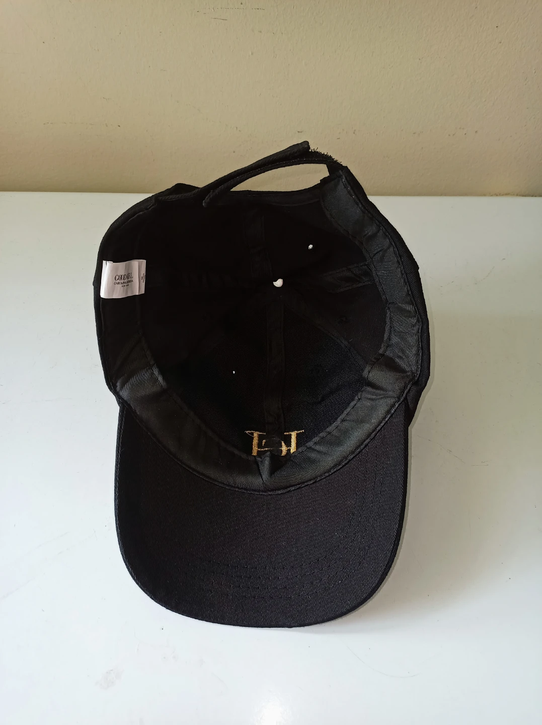 New~GOOD GIRL CAROLINA HERRERA HAT CAP ADJUSTABLE - photo 4