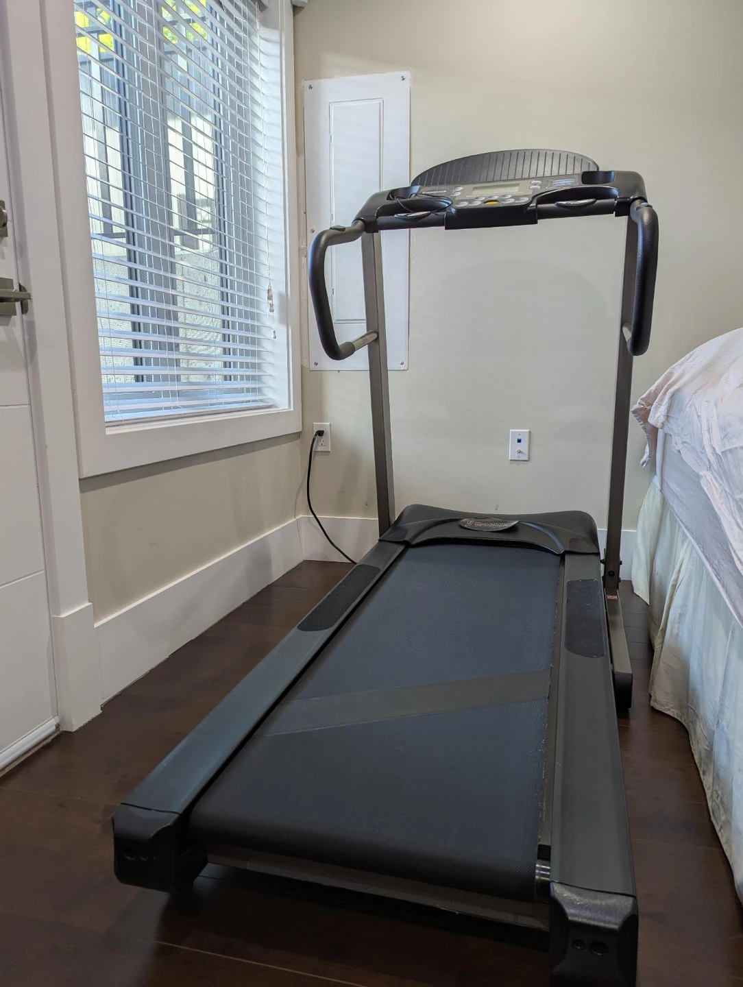 Freespirit DYACO Treadmill model 909