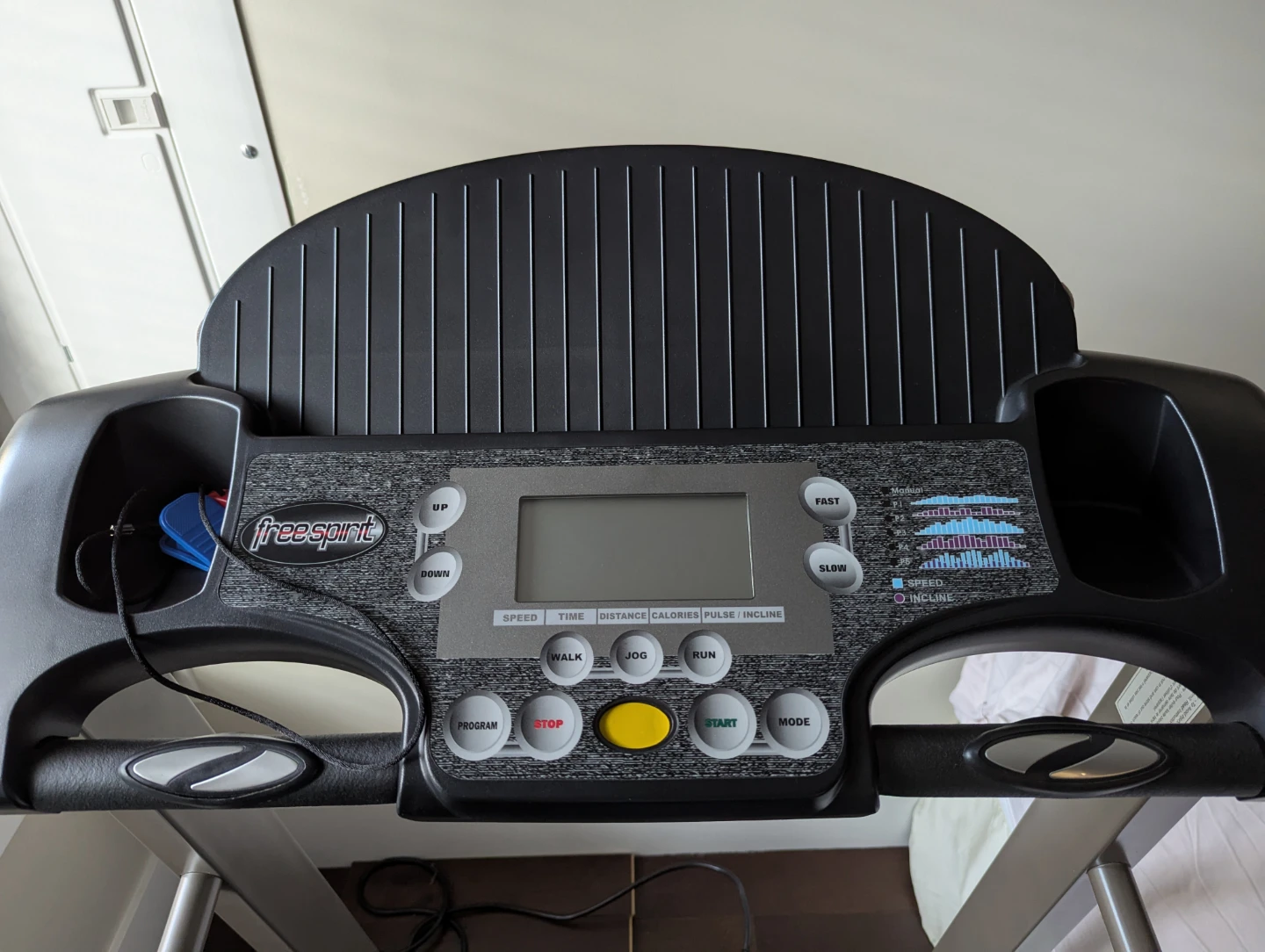 Freespirit DYACO Treadmill model 909 - photo 2
