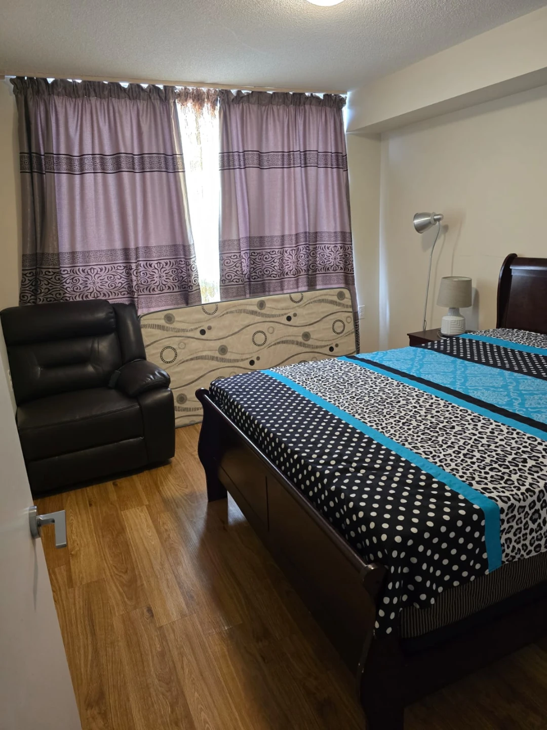 Queen bed, side tables and Matress with box - photo 2