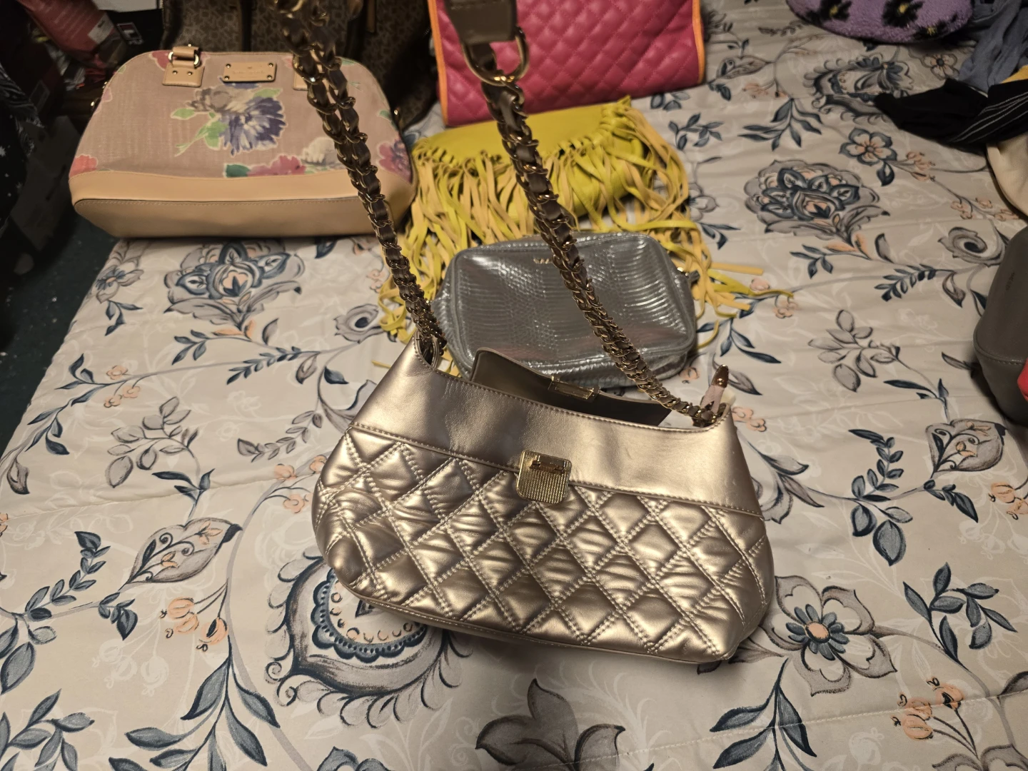 Elizabeth Grant Quilted Gold Shoulder Bag - photo 4