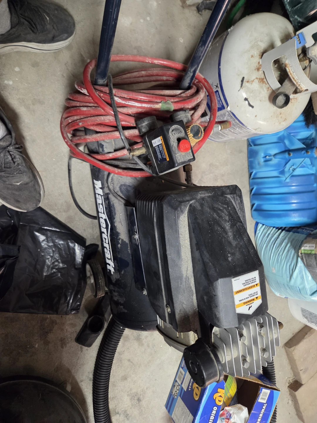 Mastercraft Air Compressor - photo 3