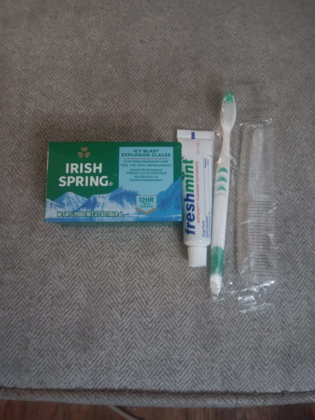 Irish Spring Icy Blast Soap with Freshmint Toothpaste and Comb