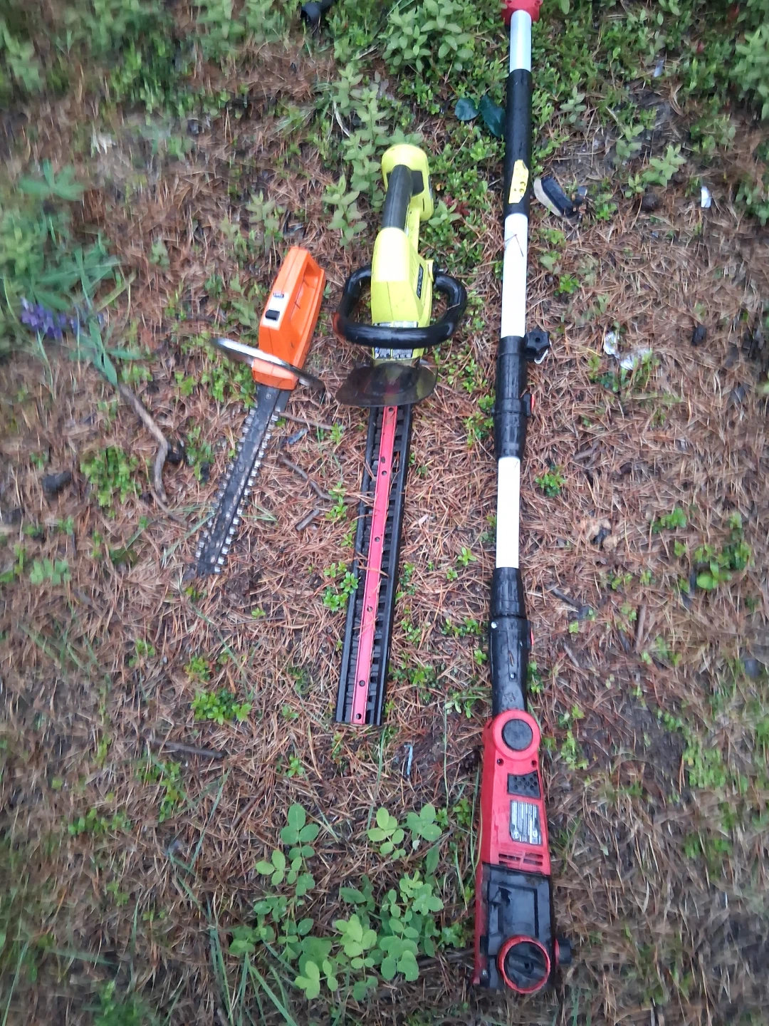 Hedge lawn and landscaping items