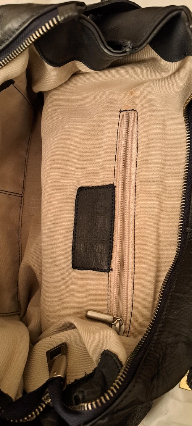 Black Leather Hobo Bag - photo 3