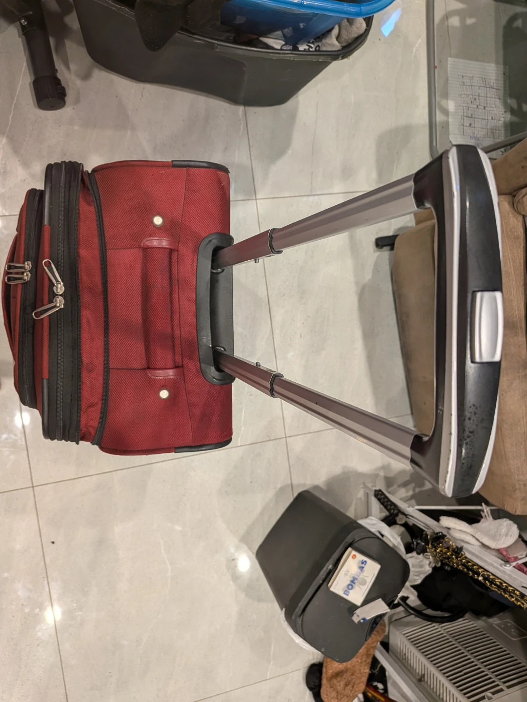 Samsonite 22" carry on  Red Rolling Suitcase - photo 4