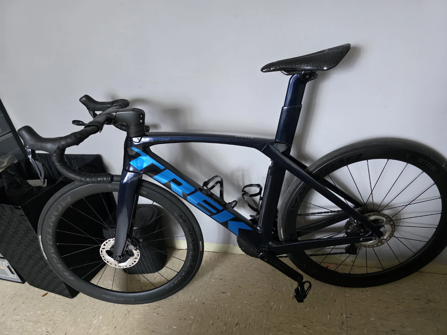 Trek Madone SLR 7 Disc Road Bike