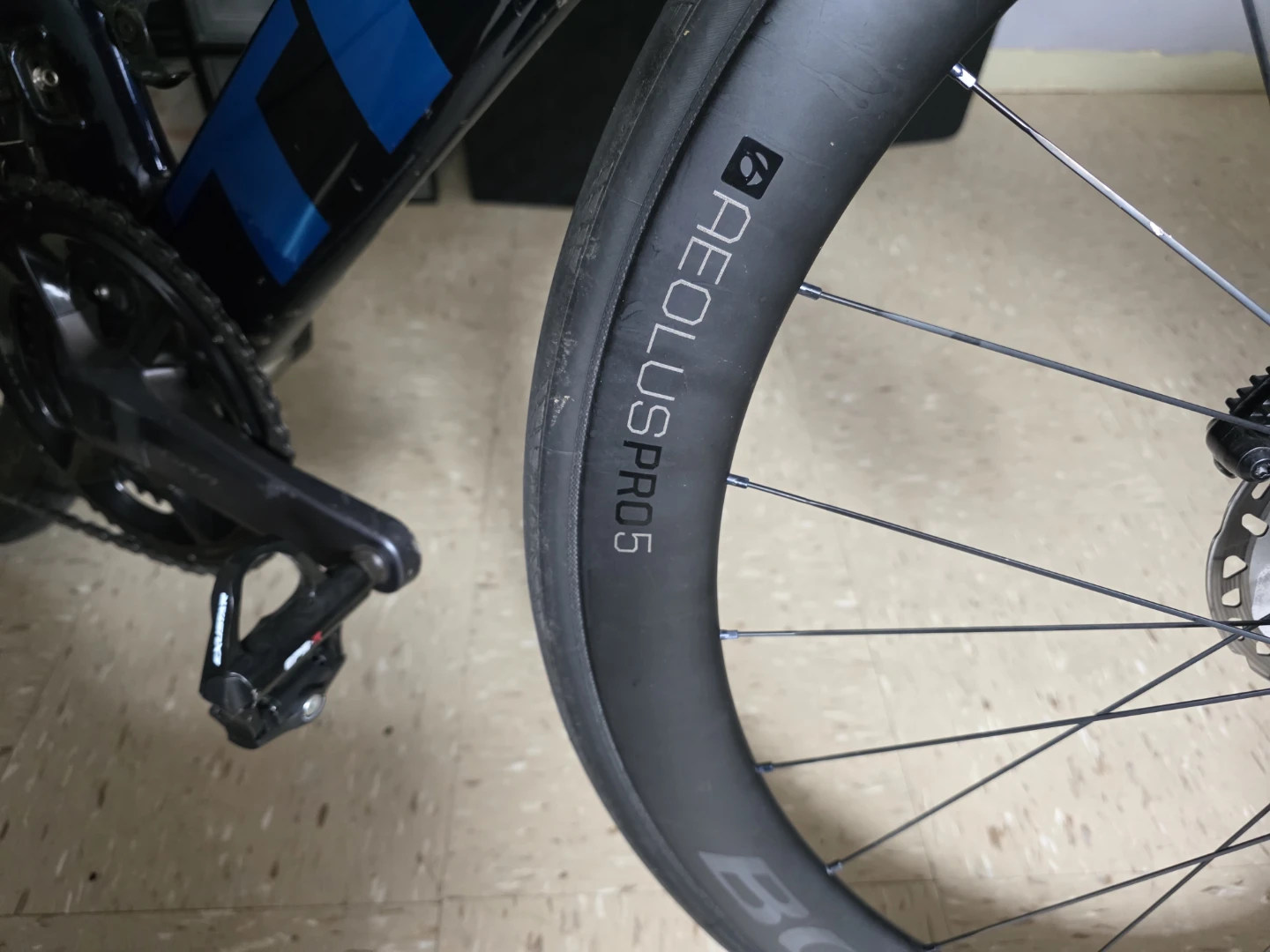 Trek Madone SLR 7 Disc Road Bike - photo 2