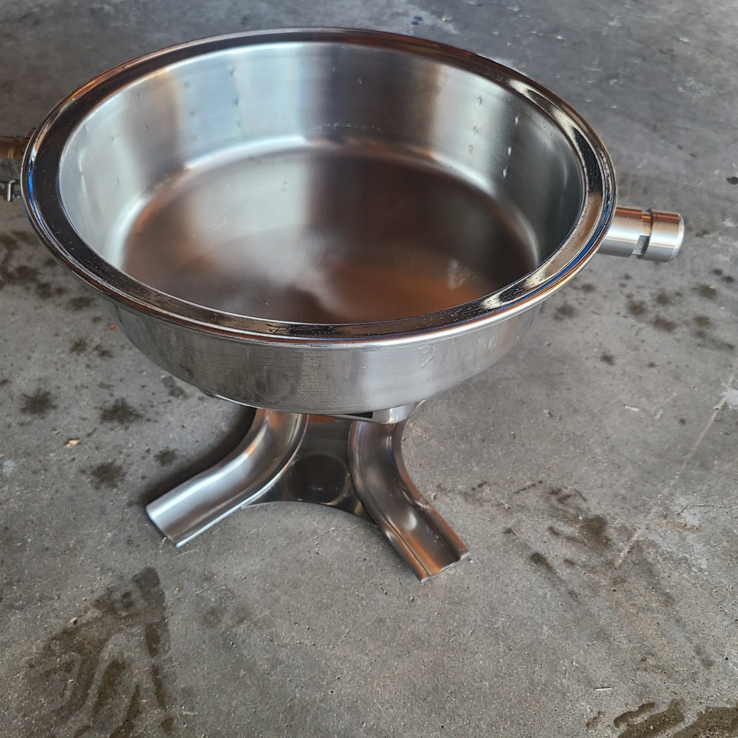 Stainless Steel Chafing Dish on Stand