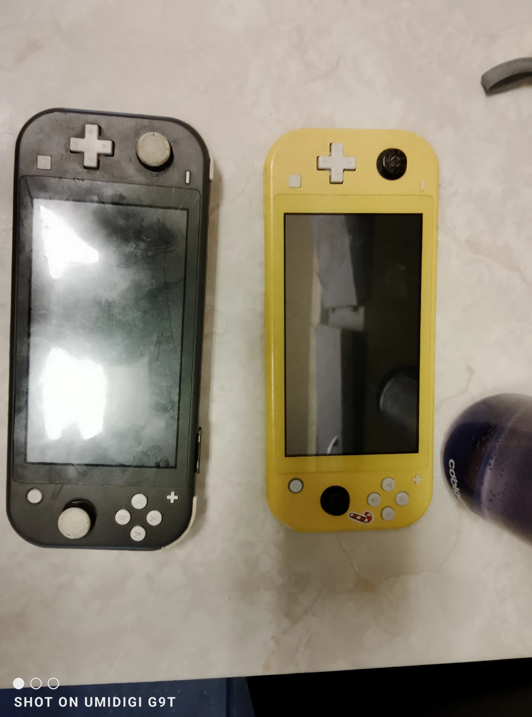 Nintendo Switch Lite (Yellow and Grey)