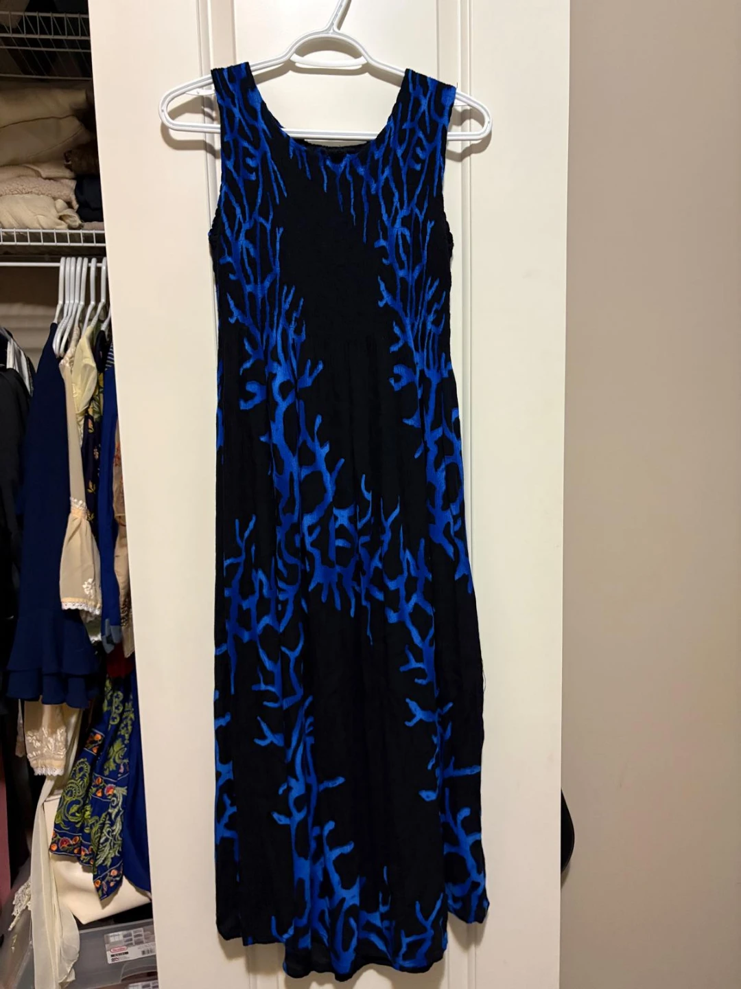 Black & Blue Coral Print Sleeveless Dress