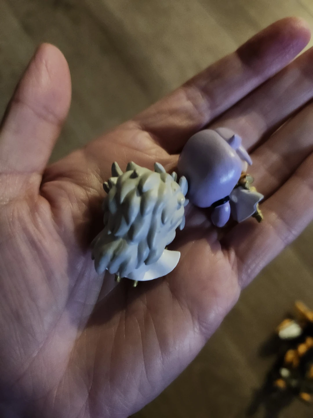 $5 both mini figurines - photo 2
