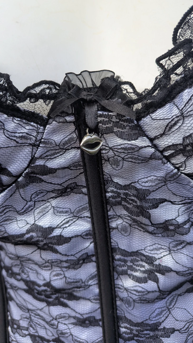 Black & white Lace Corset sz Medium from Coquette - photo 3