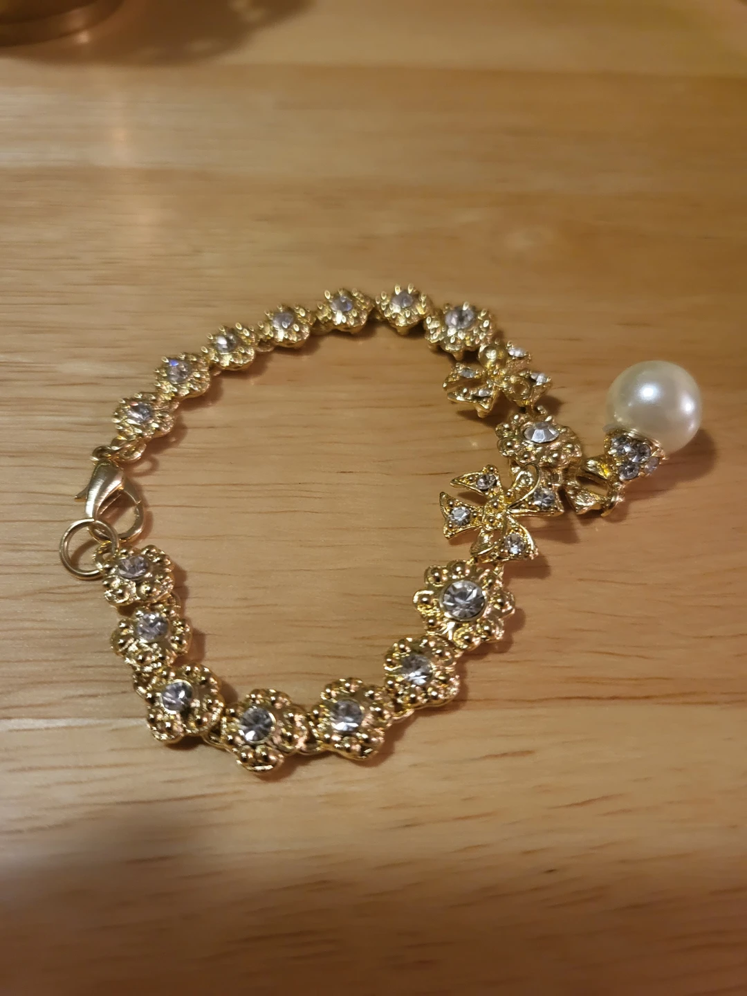 Gold-tone bracelet with faux pearls and rhinestones - photo 2