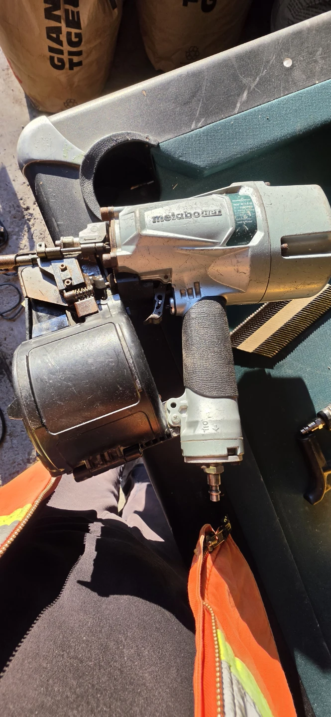 Metabo HPT Coil Nailer
