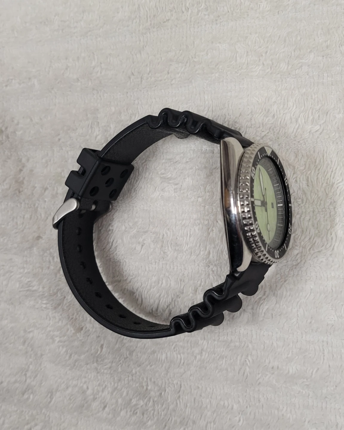 Seiko 7002-7000 Automatic Diver Watch (Needs Regulation) - photo 5