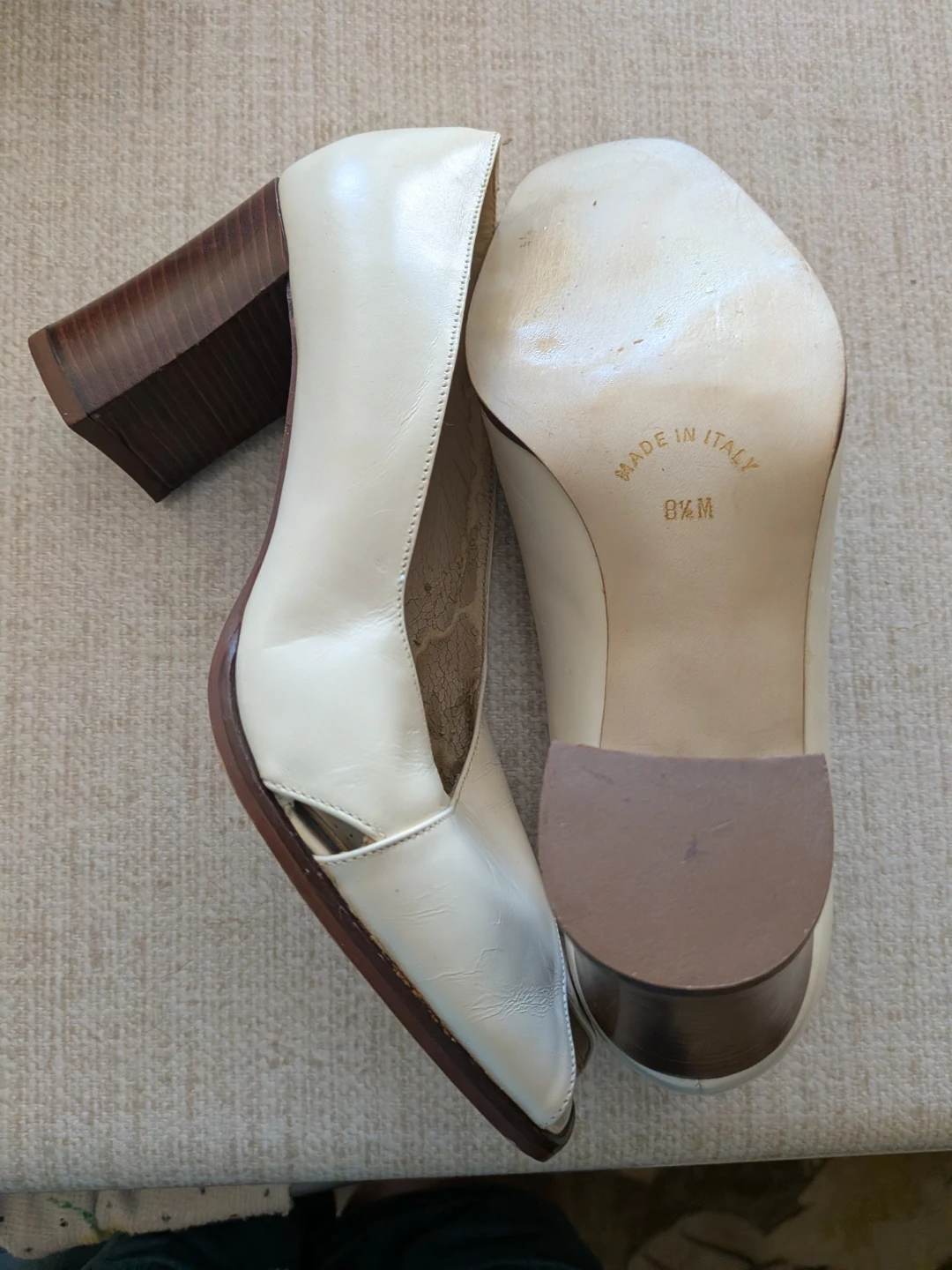 TACCHI Cream Leather Heels - Size 8.5M - photo 2
